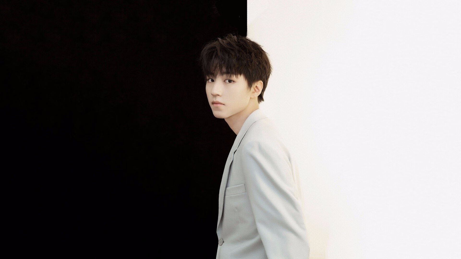 《虚拟主播与电竞合作频繁,行业生态不断丰富》,虚拟主播好看吗