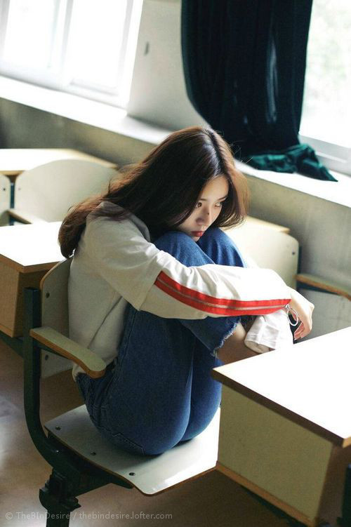 kaiyun.com-半场比分：54-52，北京队微弱领先，比赛悬念重重！，北京单场比分sp