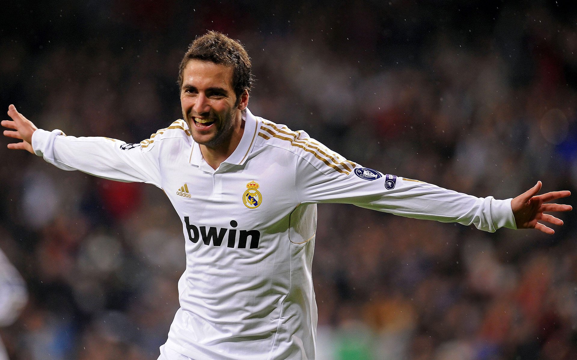 字母哥表现出色带领雄鹿夺冠,字母哥表现出色带领雄鹿夺冠了吗